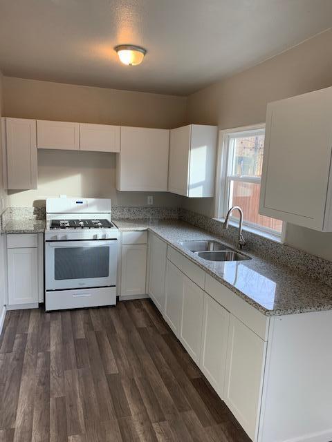 673 E Kern, Tulare, CA 93274 photo 8