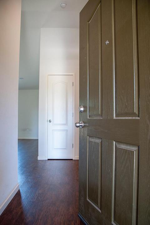 670 Blossom Ct, Exeter, CA 93221 photo 4