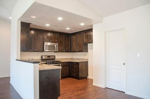 670 Blossom Ct, Exeter, CA 93221 photo 7