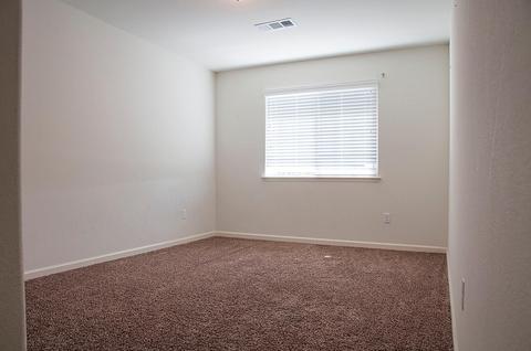 670 Blossom Ct, Exeter, CA 93221 photo 11