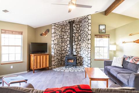 43916 Washburn Dr, Three Rivers, CA 93271 photo 7