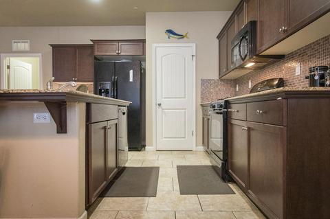 992 Tradition Dr, Lemoore, CA 93245 photo 15