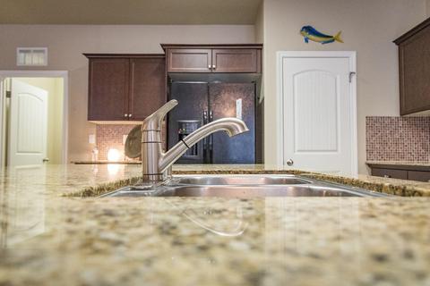 992 Tradition Dr, Lemoore, CA 93245 photo 14