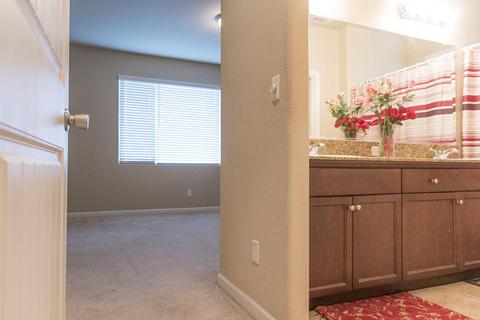 992 Tradition Dr, Lemoore, CA 93245 photo 19