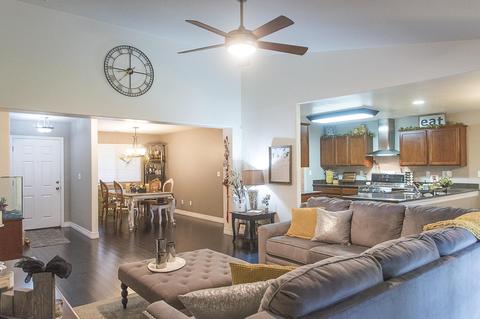 4209 E Murray Ave, Visalia, CA 93292 photo 11