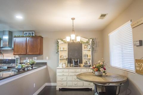 4209 E Murray Ave, Visalia, CA 93292 photo 14