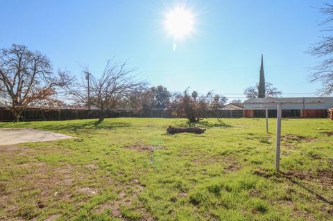 281 W Spring Ln, Lemoore, CA 93245 photo 16