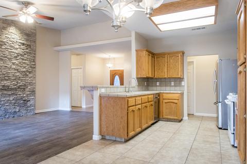 649 Blossom St, Exeter, CA 93221 photo 8