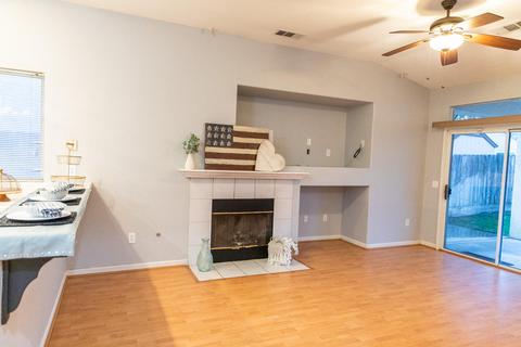 1610 Fireside Way, Lemoore, CA 93245 photo 9