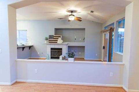1610 Fireside Way, Lemoore, CA 93245 photo 7
