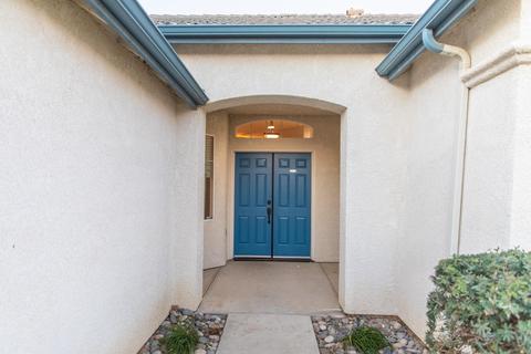 1610 Fireside Way, Lemoore, CA 93245 photo 3