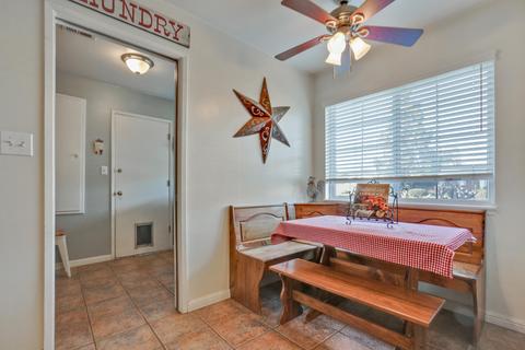 2335 E Howard Ave, Visalia, CA 93292 photo 14