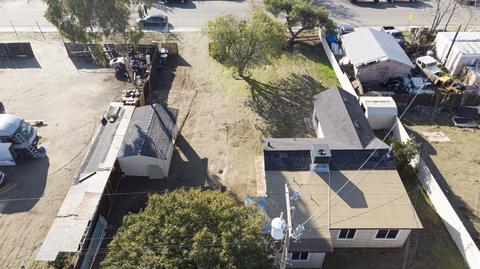 809 E Shasta St, Avenal, CA 93204 photo 4