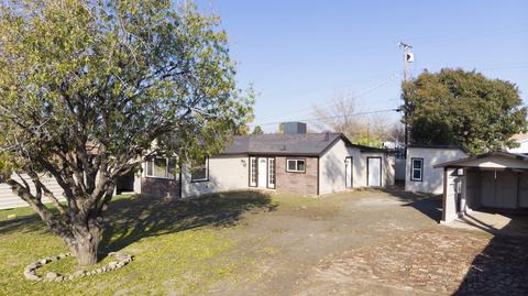 809 E Shasta St, Avenal, CA 93204 photo 1