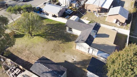 809 E Shasta St, Avenal, CA 93204 photo 3
