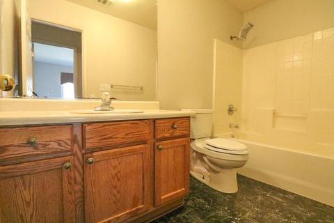3937 E Oak Ave, Visalia, CA 93292 photo 4