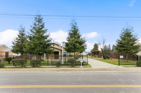 1014 E K Rd, Visalia, CA 93292 photo 2
