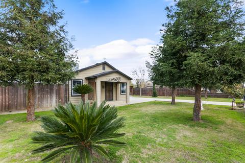 1014 E K Rd, Visalia, CA 93292 photo 4
