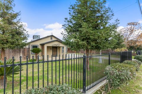 1014 E K Rd, Visalia, CA 93292 photo 3