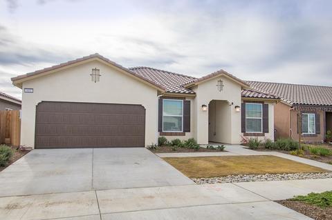 681 Strada St, Lemoore, CA 93245 photo 3