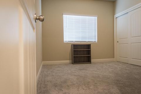 681 Strada St, Lemoore, CA 93245 photo 27
