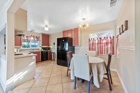 1008 E Cypress Ave, Visalia, CA 93292 photo 5