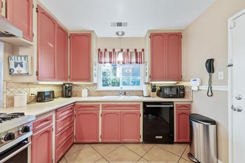 1008 E Cypress Ave, Visalia, CA 93292 photo 6