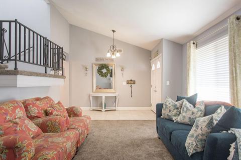 648 Cedar Ln, Lemoore, CA 93245 photo 7