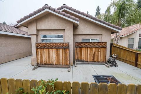 1548 E Dorothea Ave, Visalia, CA 93292 photo 6