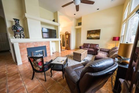 1548 E Dorothea Ave, Visalia, CA 93292 photo 13
