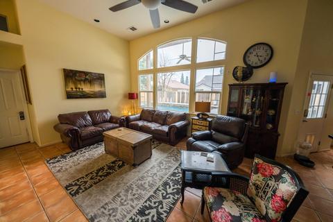 1548 E Dorothea Ave, Visalia, CA 93292 photo 12