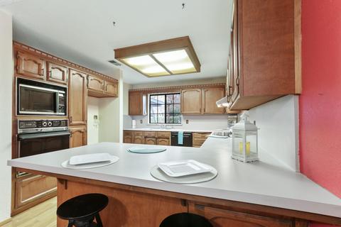 2600 E Feemster Ave, Visalia, CA 93292 photo 13