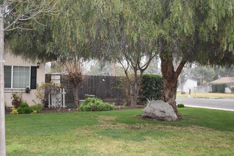 523 Village Ct, Exeter, CA 93221 photo 4