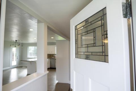 269 E Sandra Ave, Tulare, CA 93274 photo 3