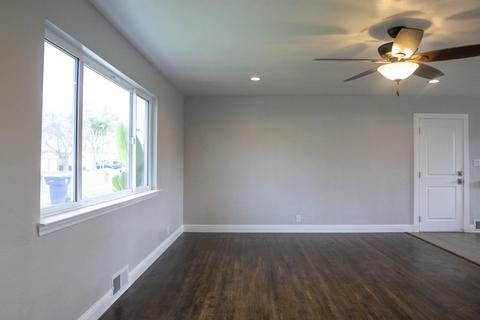 269 E Sandra Ave, Tulare, CA 93274 photo 5
