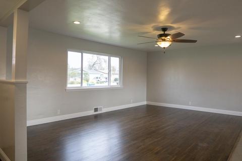 269 E Sandra Ave, Tulare, CA 93274 photo 4
