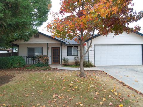 1466 Willow St, Exeter, CA 93221 photo 3