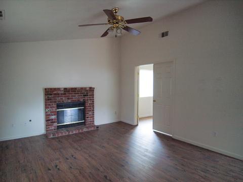 1466 Willow St, Exeter, CA 93221 photo 8