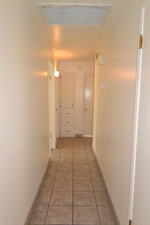 2232 E Hillcrest Ave, Visalia, CA 93292 photo 8