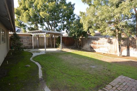 2232 E Hillcrest Ave, Visalia, CA 93292 photo 18