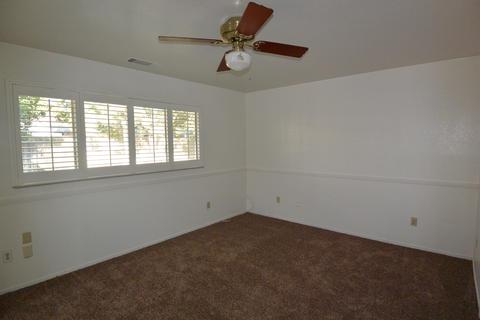 2232 E Hillcrest Ave, Visalia, CA 93292 photo 14