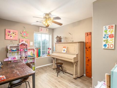 826 Monaco Dr, Lemoore, CA 93245 photo 17