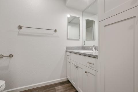 4736 W Iris Ave, Visalia, CA 93277 photo 15