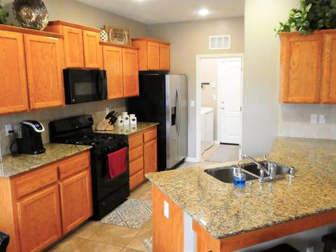 1781 E Arrowhead Pl, Tulare, CA 93274 photo 18