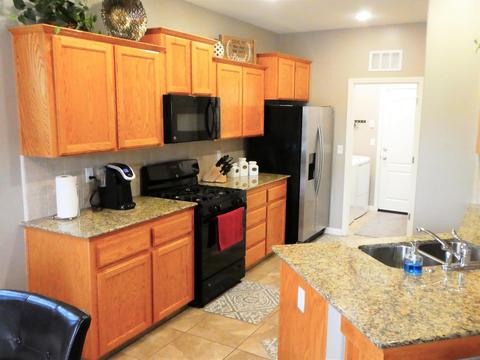 1781 E Arrowhead Pl, Tulare, CA 93274 photo 17