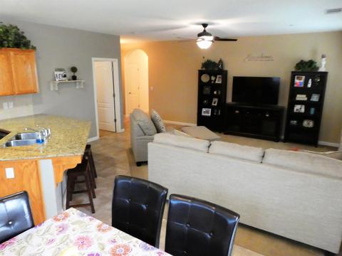 1781 E Arrowhead Pl, Tulare, CA 93274 photo 28