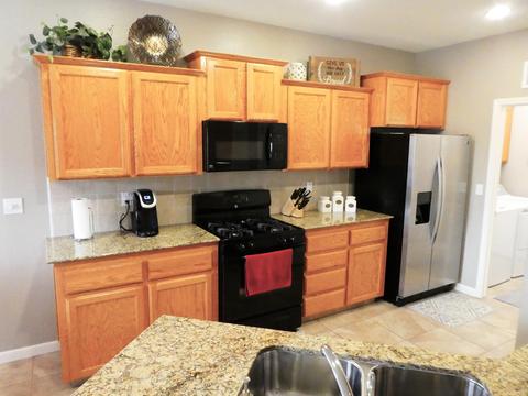 1781 E Arrowhead Pl, Tulare, CA 93274 photo 19