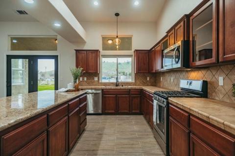 32985 Globe Dr, Springville, CA 93265 photo 5