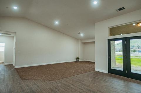 32985 Globe Dr, Springville, CA 93265 photo 7