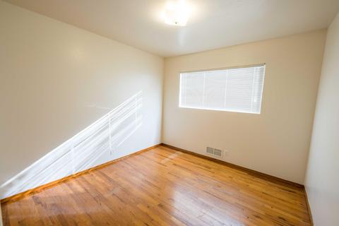 298 E Sandra Ave, Tulare, CA 93274 photo 15